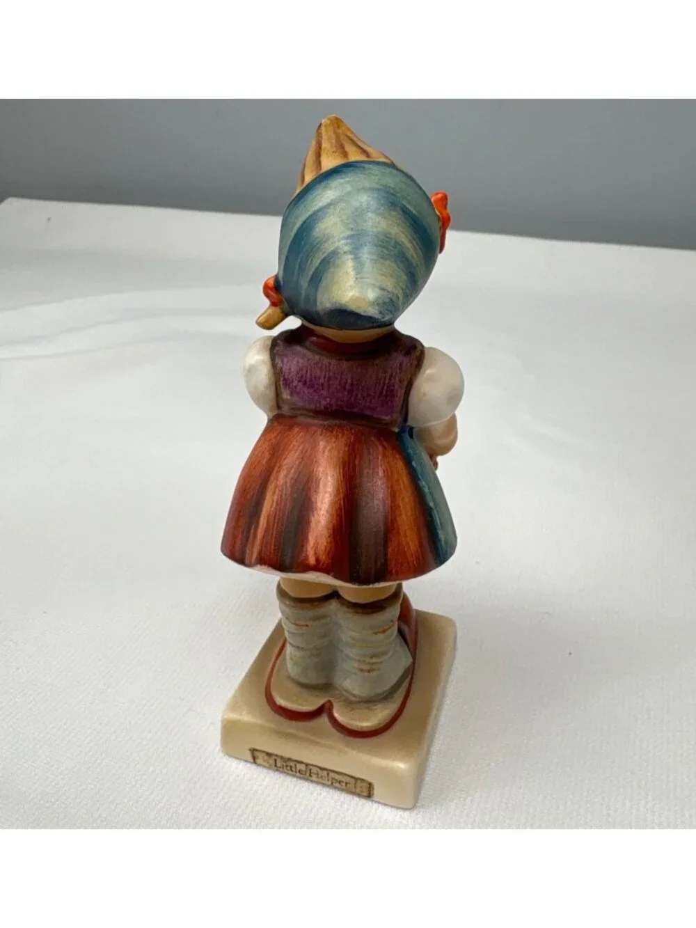Goebel Hummel Little Helper 73 TMK6 Figurine Germany 5” Hand-Painted Porcelain